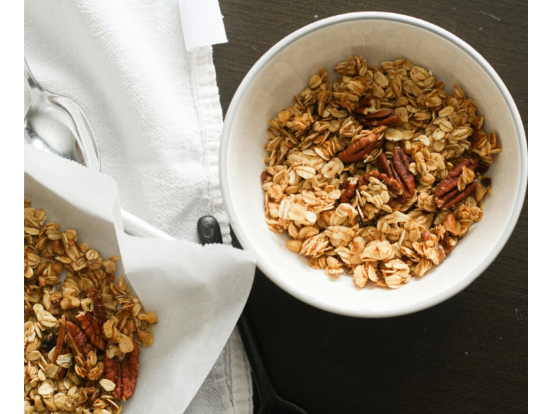 Гранола без цукру: де насправді можуть ховатися солодкі інгредієнти